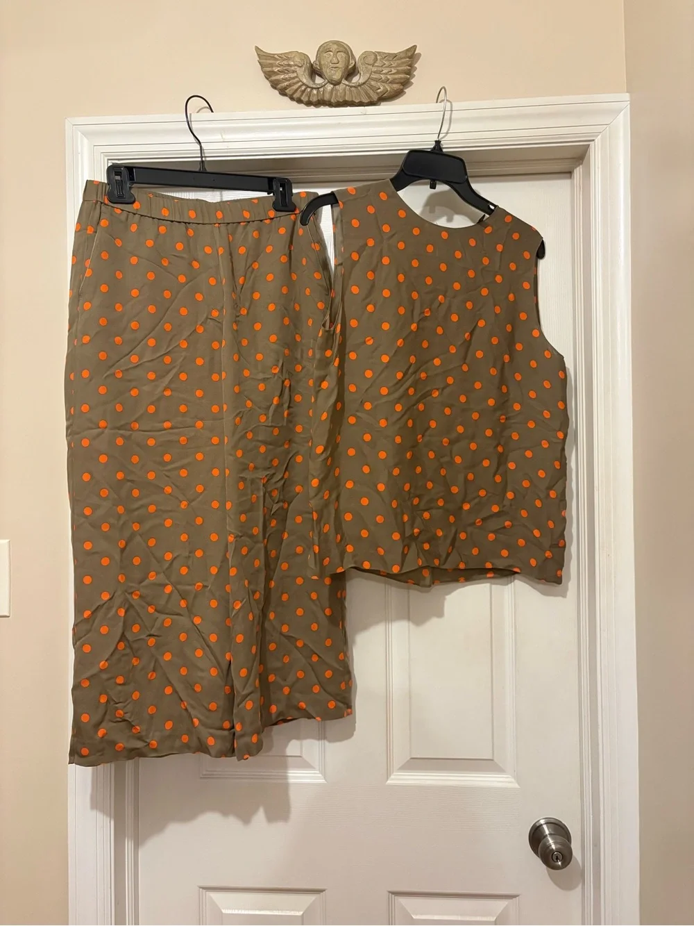 Theory silk pants and top set - Picture 1 of 6